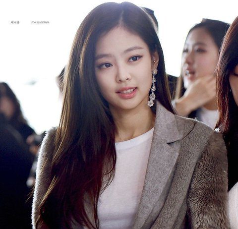 Netizens Miss Blackpink Jennie’s Airport Fashion blackpink Jennie airport fashion