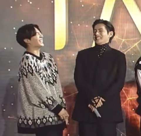 As If People Dunno They’re Chodings kekekekeke BTS V and Jungkook Vkook