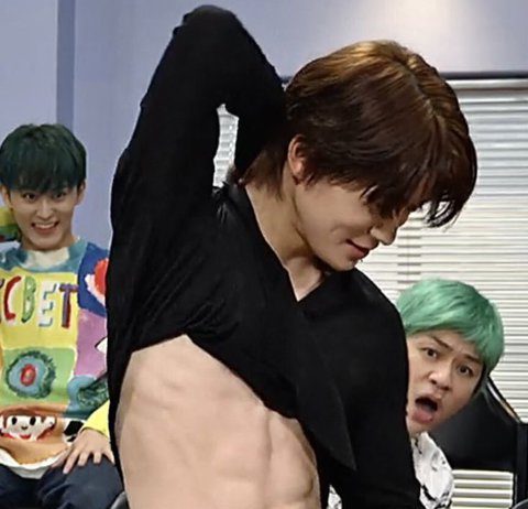 NCT Jaehyun Becomes A Hot Topic On Pann After His SNL Stint NCT Jaehyun abs SNL Korea