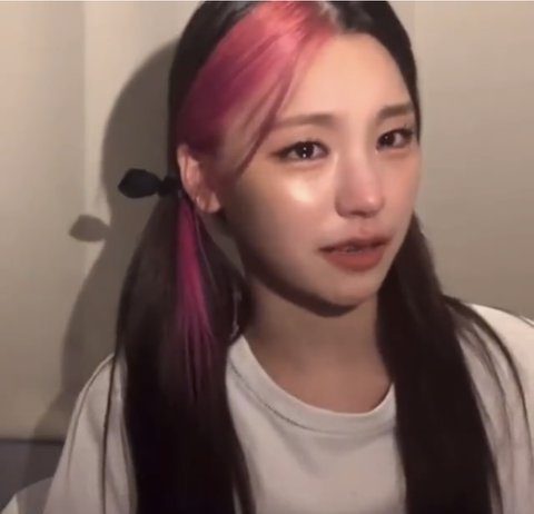 ITZY Yeji Cried During Her V LIVE… Itzy Yeji crying on vlive pretty