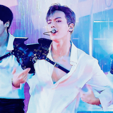 Netizens Share Their Fave Pics & GIFs Of MONSTA X’s Shownu monsta x Shownu handsome hot