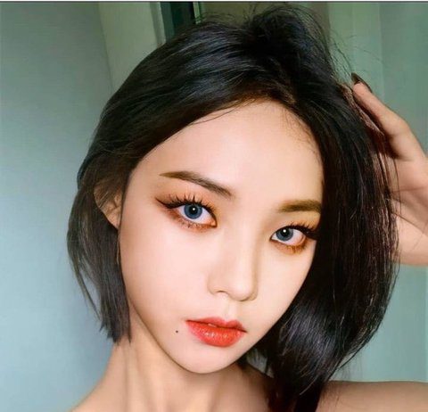 Female Idols Who Suit Short Hair aespa Karina with short hair edit