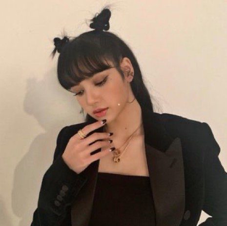 Lily In JYP’s New Girl Group Reminds Me Of Lisa Lily Looks Like Blackpink's Lisa