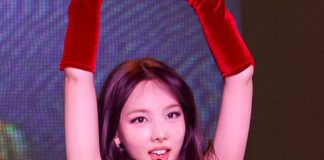 Wow TWICE’s News Photos Are Too Fxxking Much keke Twice Concert Nayeon Pretty