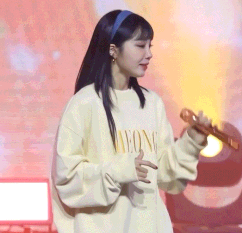 Jung Eunji Tryna Hold Back Her Tearsㅠ Eunji crying