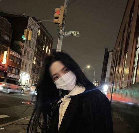 Netizens Discuss — Ordinary Person In Prestigious University VS Big Company Idol