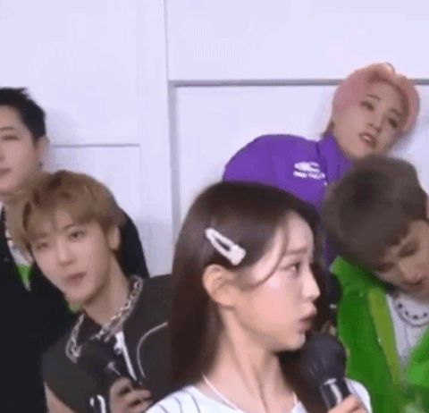 This GIF of IVE Jang Wonyoung & NCT is Really a Total Crisis keke NCT Dream and Jang Wonyoung