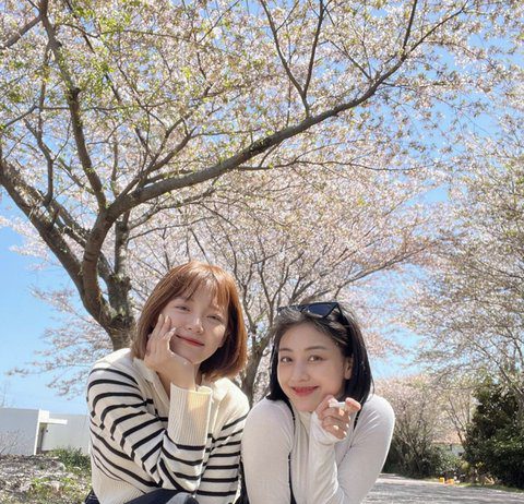 ‘Business Proposal’ Sejeong & Twice Jihyo Went To Jejudo Together Sejeong and Twice Jihyo Friendship Trip Jeju jejudo