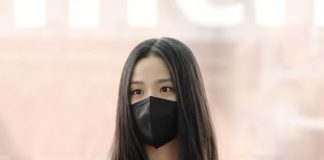 Blackpink Jisoo’s Bleached Hair is Insane blackpink jisoo style airport fashion