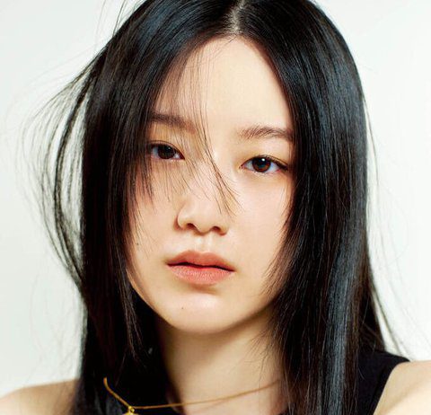 Both (G)-IDLE Miyeon & Shuhua are Really Pretty But in Different Ways G-id;e Shuhua and Miyeon Beauty