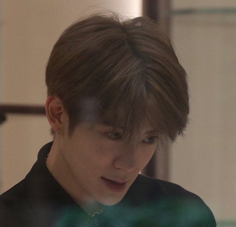NCT Jaehyun Shopping In Milan; Netizens Swoon Jung Jaehyun NCT Prada in Milan Handsome Shopping