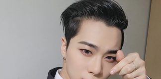 Male Idol Telling Fans His Body Is Weird