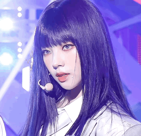 “I Thought It Was A Pic With Too Much Editing But It’s A Gif”