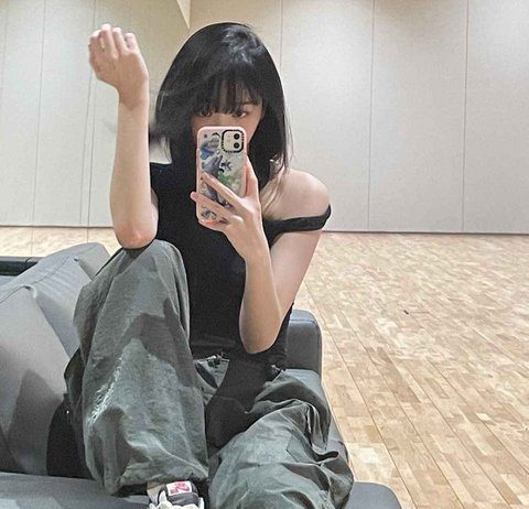 IZ*ONE Chaewon vs Le Sserafim Chaewon Aura Change