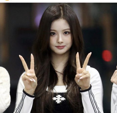 NMIXX is Also a Good Example of ‘a Pretty Girl Next to a Pretty Girl’ Nmixx the fact music awards pretty netizens reaction