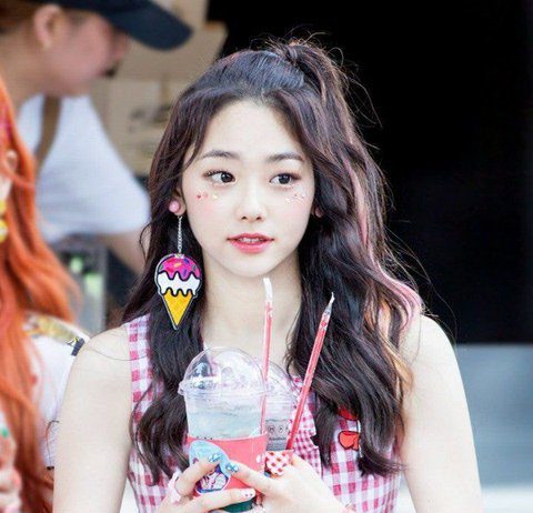 Female Idol Who Was Prettier Before Her Surgery