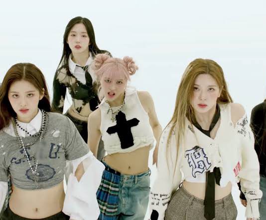 Netizens Nitpick On NMIXX Gyujin & Jiwoo’s Parts